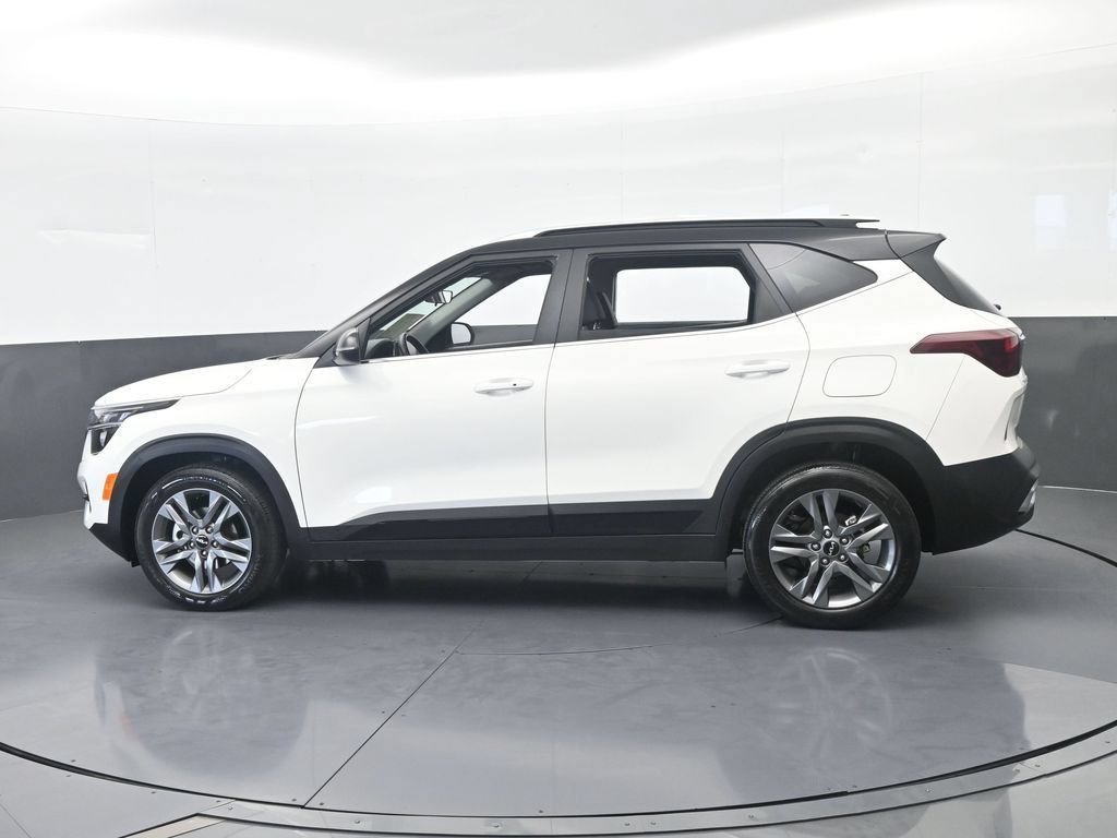 Used 2023 Kia Seltos S FWD image 3