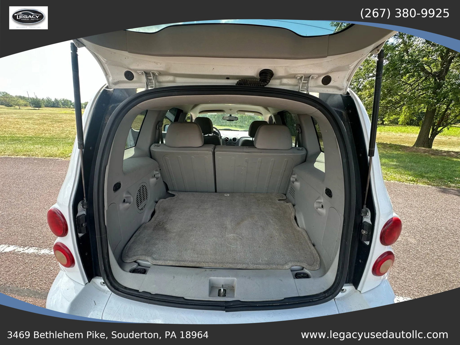 Used 2010 Chevrolet HHR LT w/ LT Preferred Equipment Group image 14