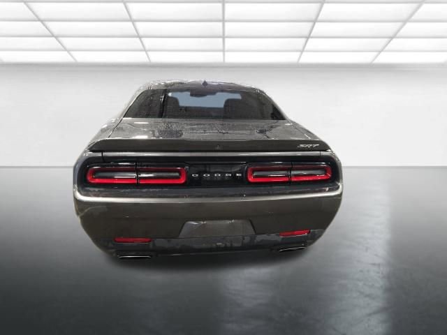 Used 2015 Dodge Challenger SRT image 5