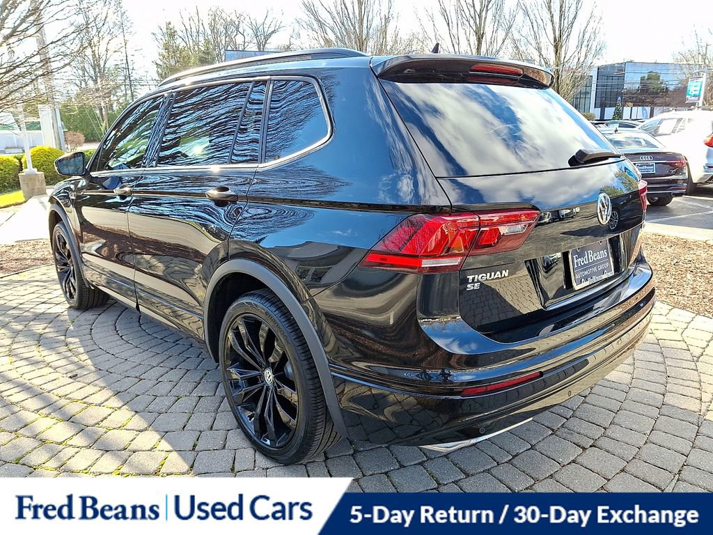 Used 2021 Volkswagen Tiguan SE R-Line image 4