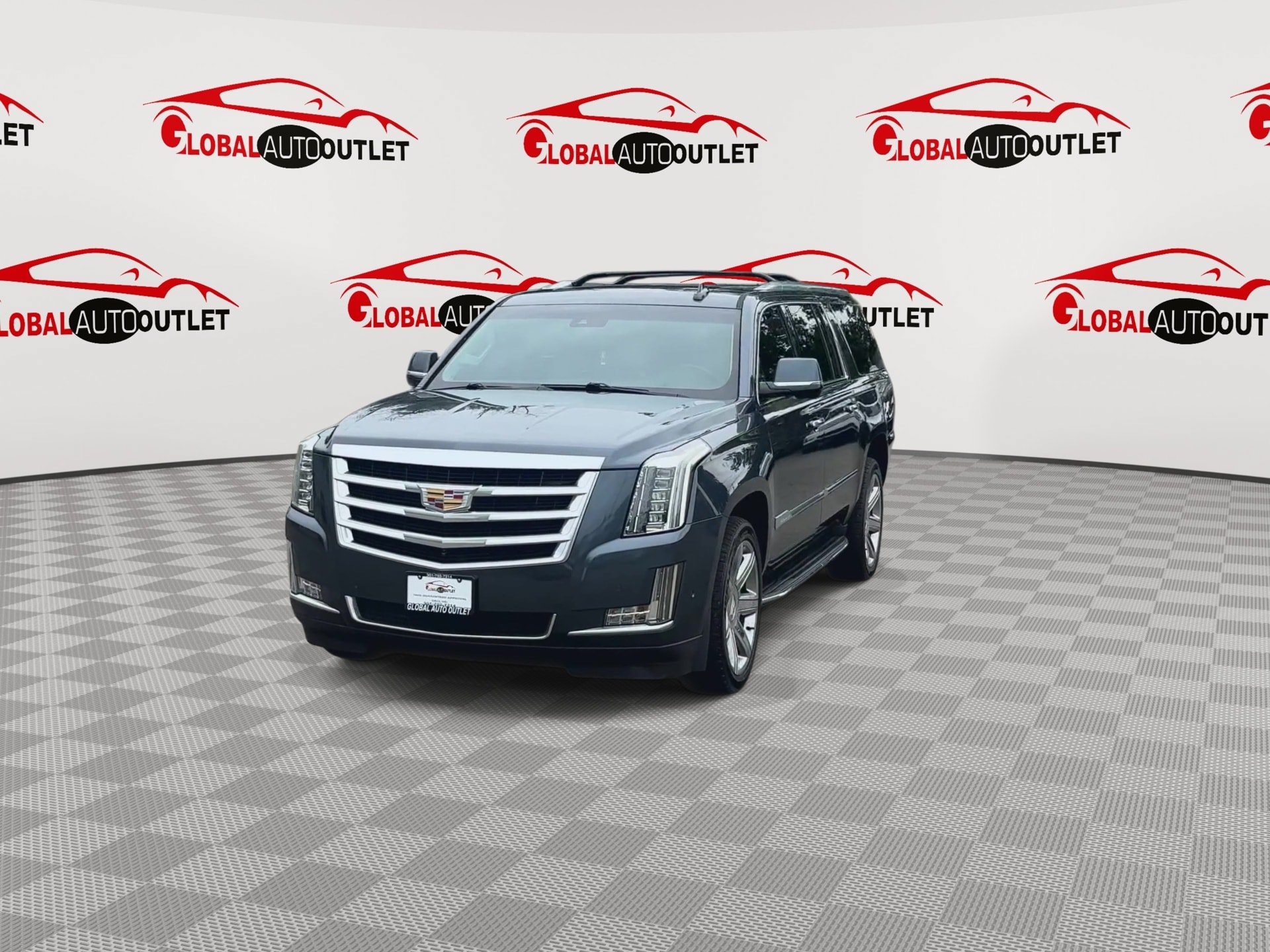 Used 2019 Cadillac Escalade ESV Luxury AWD/4WD image 3
