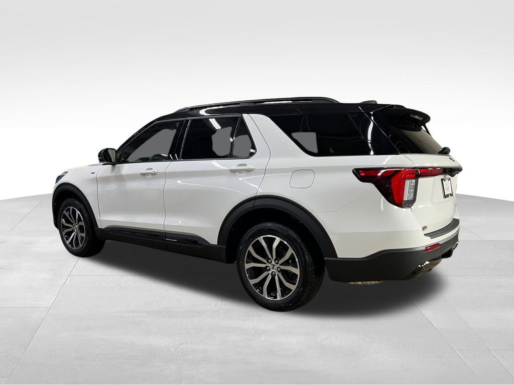New 2025 Ford Explorer ST-Line image 7