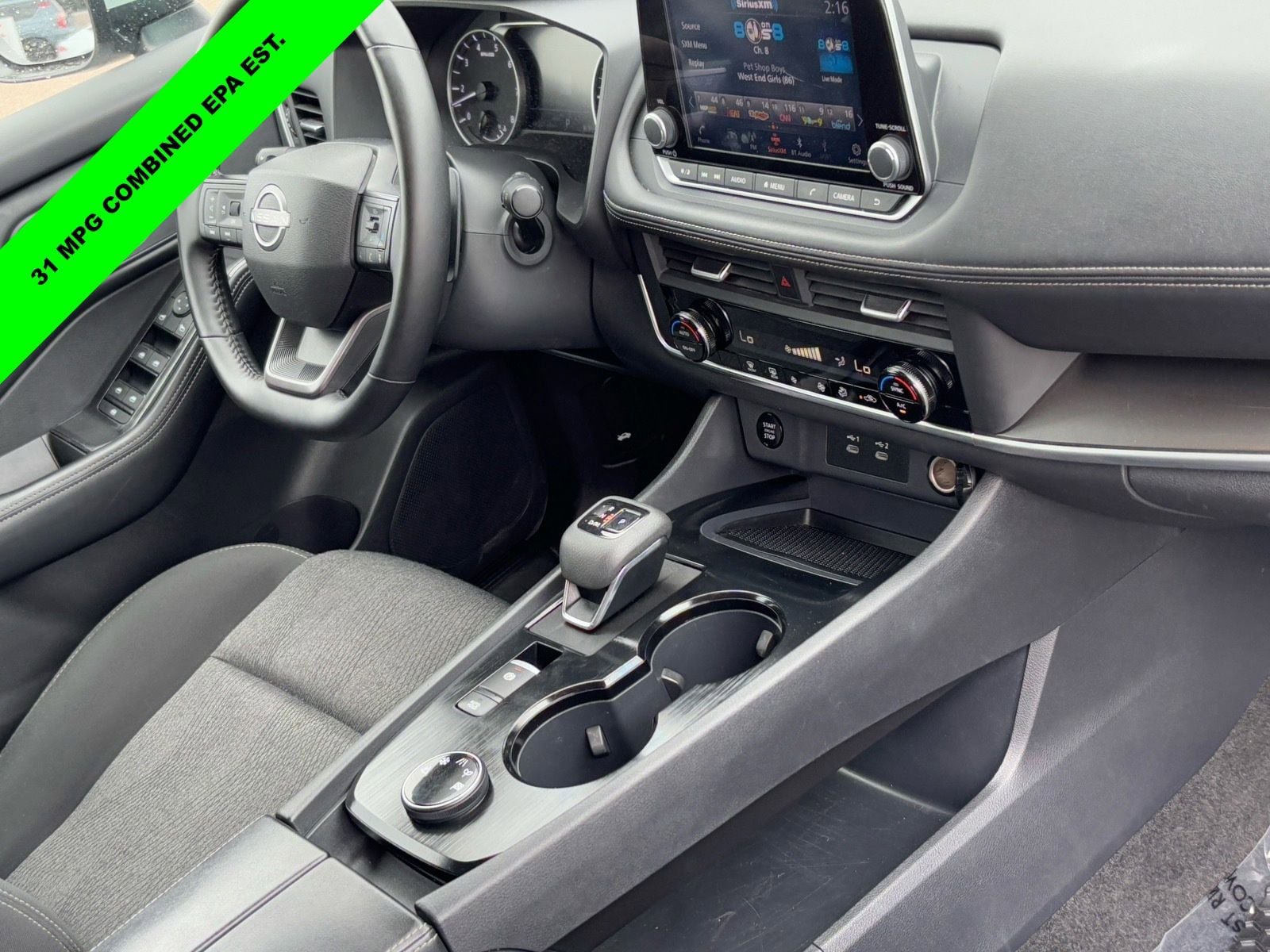 Used 2025 Nissan Rogue SV AWD/4WD image 9