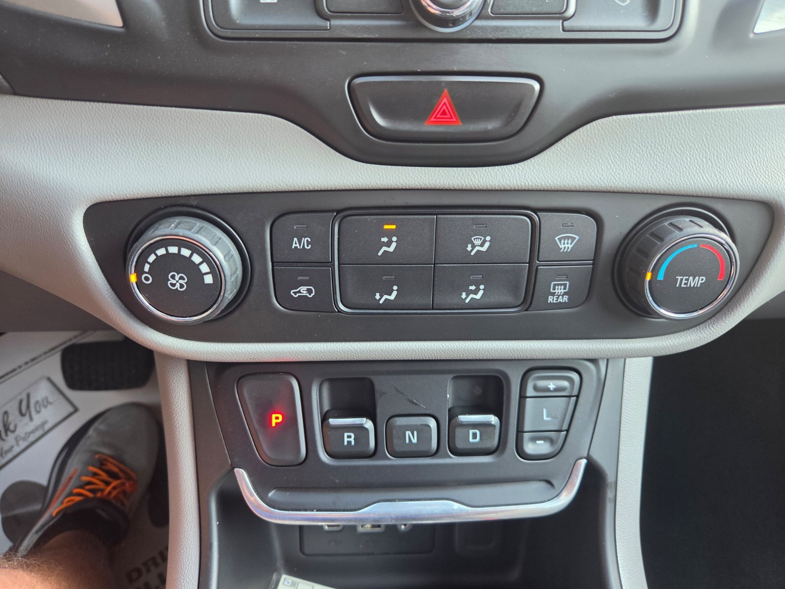 Used 2020 GMC Terrain SLE FWD image 14