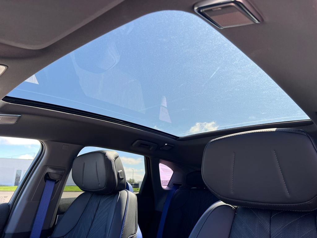 New 2026 Cadillac Optiq V AWD/4WD image 8