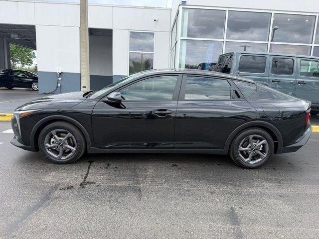 Used 2025 Kia K4 LXS image 7