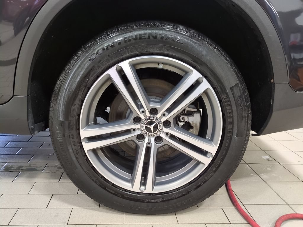 Used 2020 Mercedes-Benz GLC 300 4MATIC image 24