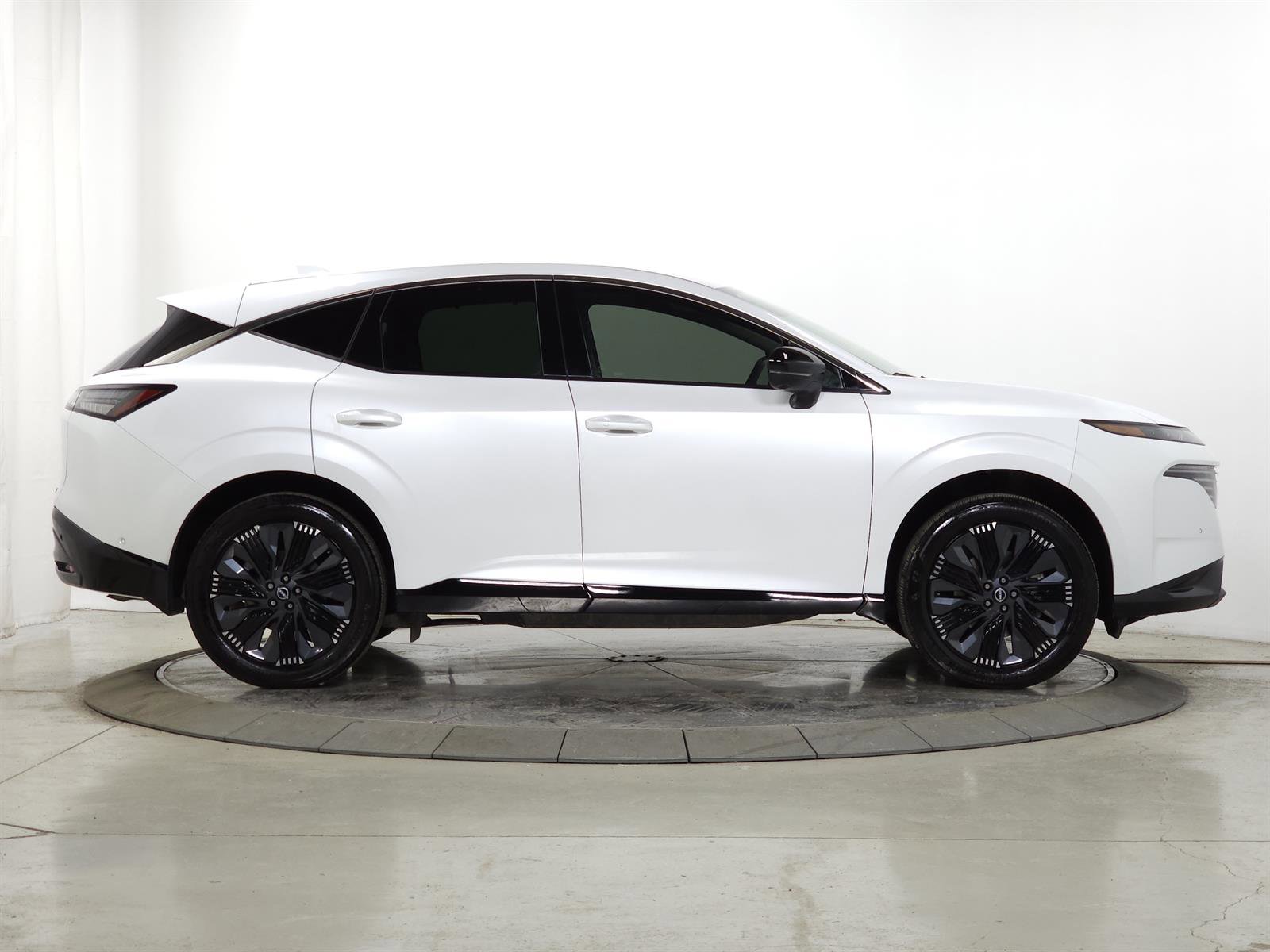 Used 2025 Nissan Murano Platinum w/ Cargo Package AWD/4WD image 12