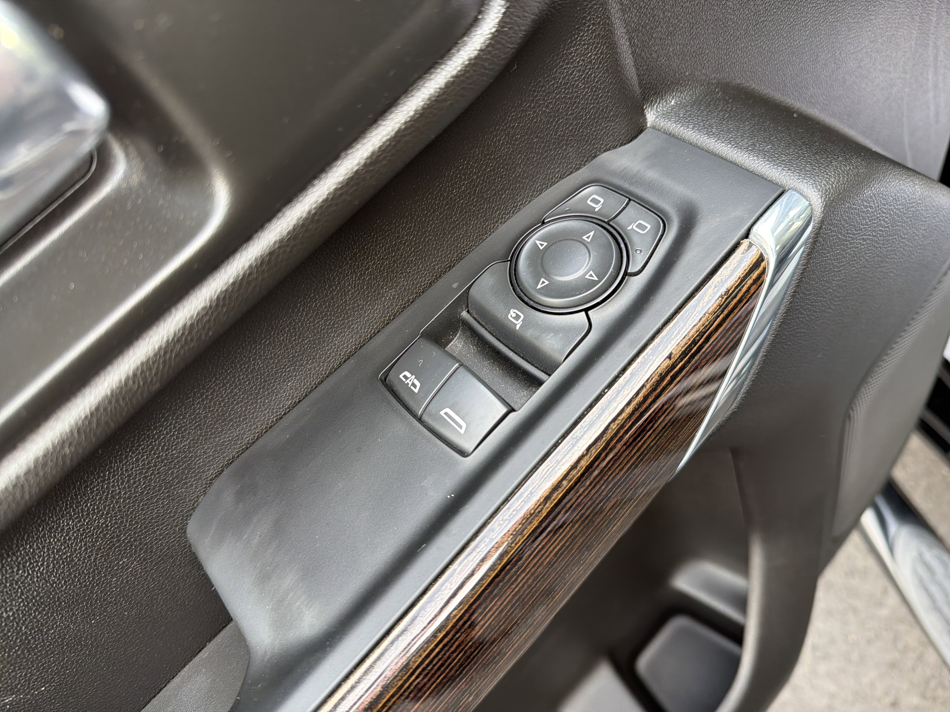 Used 2024 GMC Sierra 2500 SLE w/ Max Trailering Package image 15