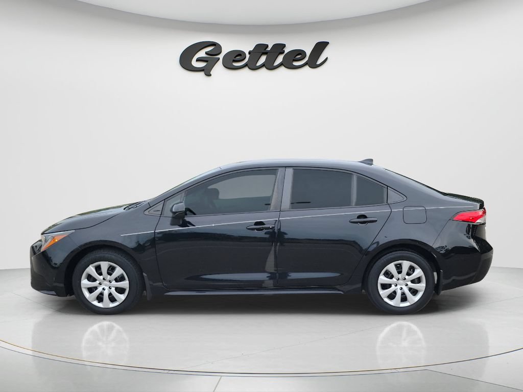 Used 2023 Toyota Corolla LE FWD image 8