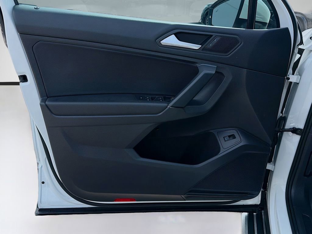 Used 2019 Volkswagen Tiguan SEL image 22