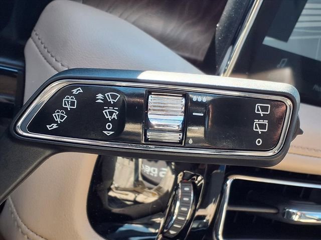 Certified 2023 Lincoln Nautilus Reserve image 16