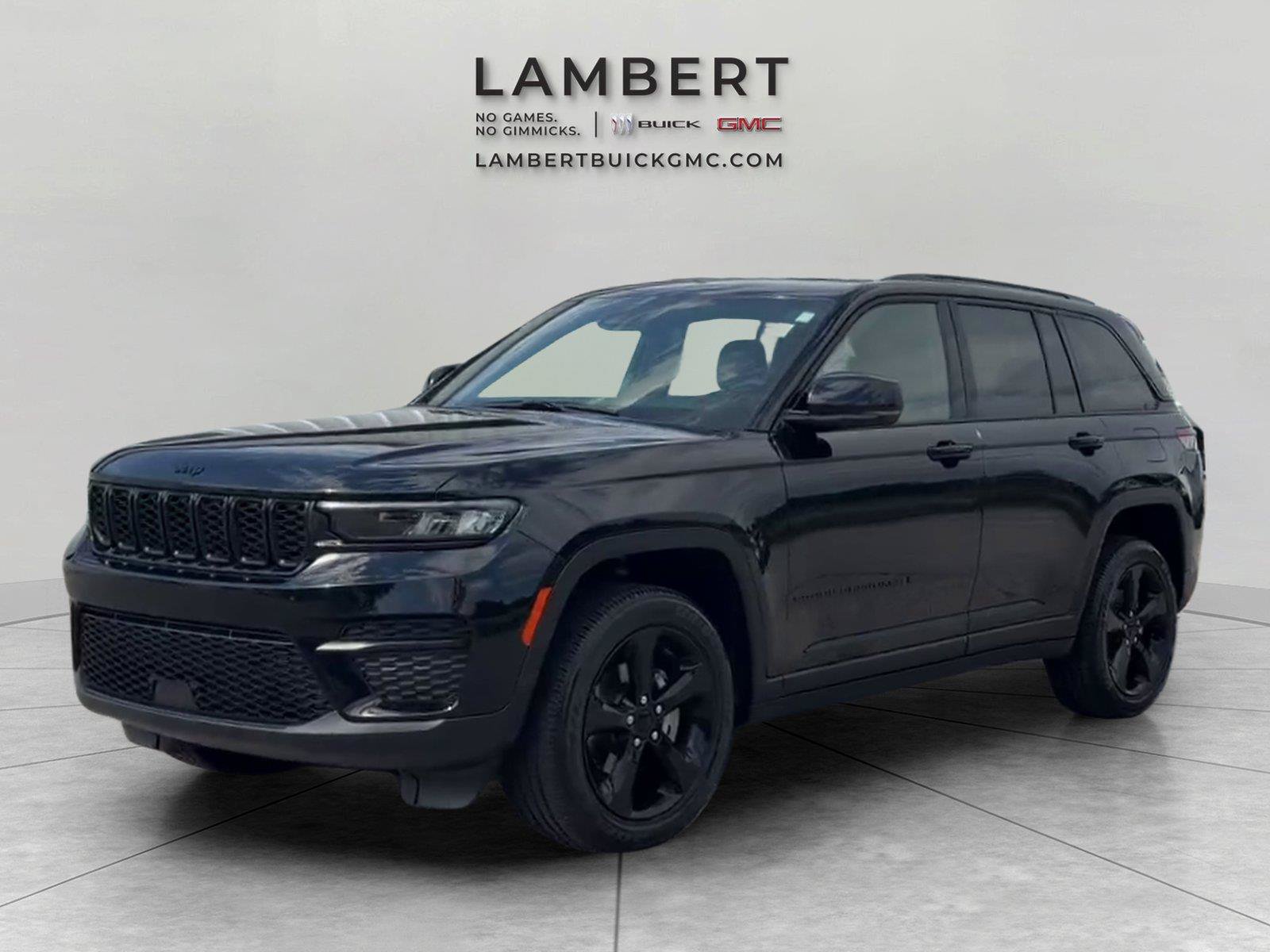 Used 2023 Jeep Grand Cherokee Altitude AWD/4WD image 1
