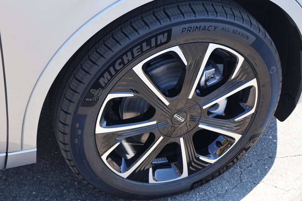 New 2026 Lincoln Nautilus Reserve AWD/4WD image 28