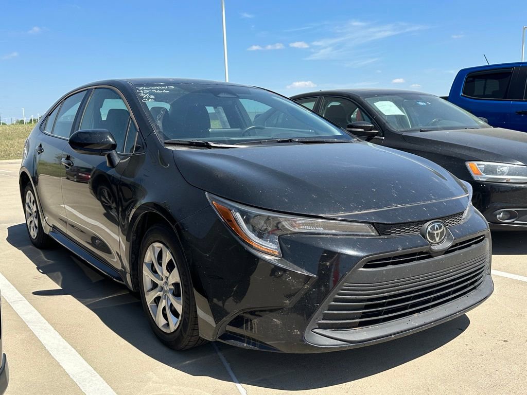 Used 2024 Toyota Corolla LE image 1