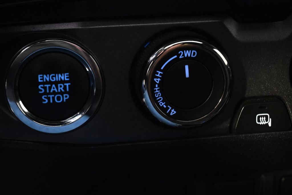 Used 2023 Toyota Tacoma TRD Off-Road w/ TRD Premium Off Road Package AWD/4WD image 32