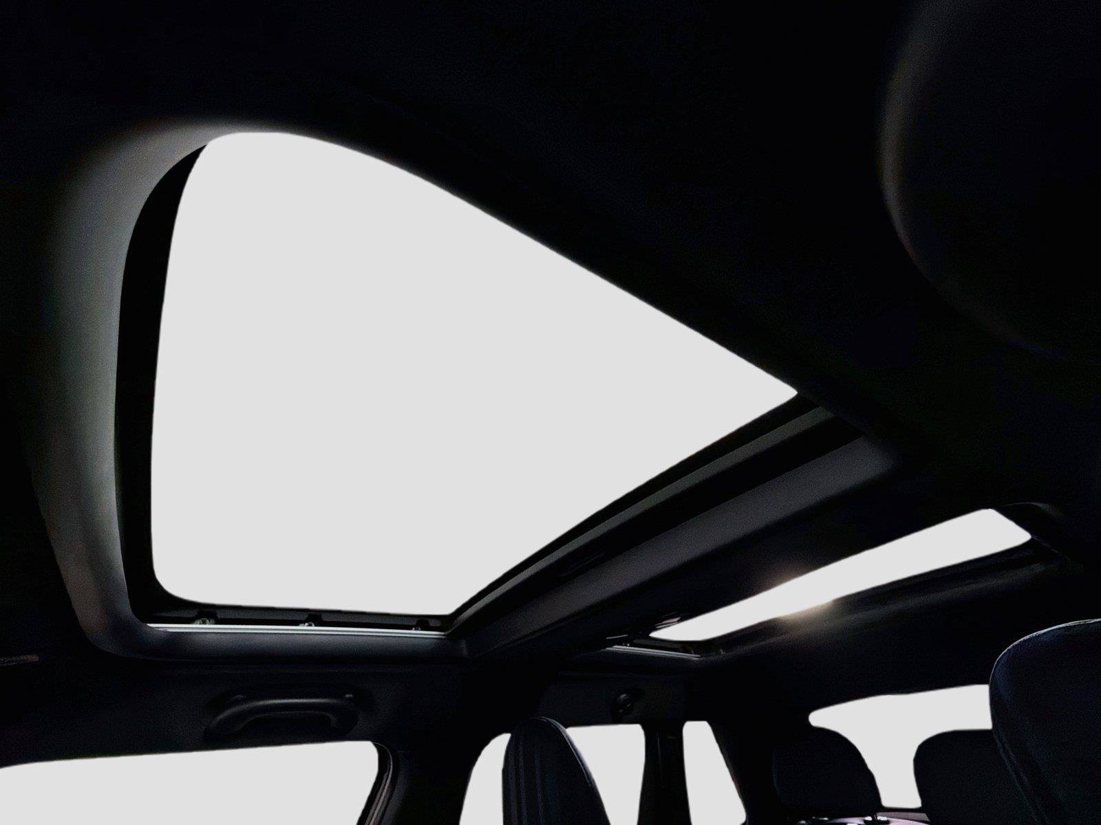 New 2027 MINI Cooper 4-Door Hardtop w/ Paul Smith Edition FWD image 20