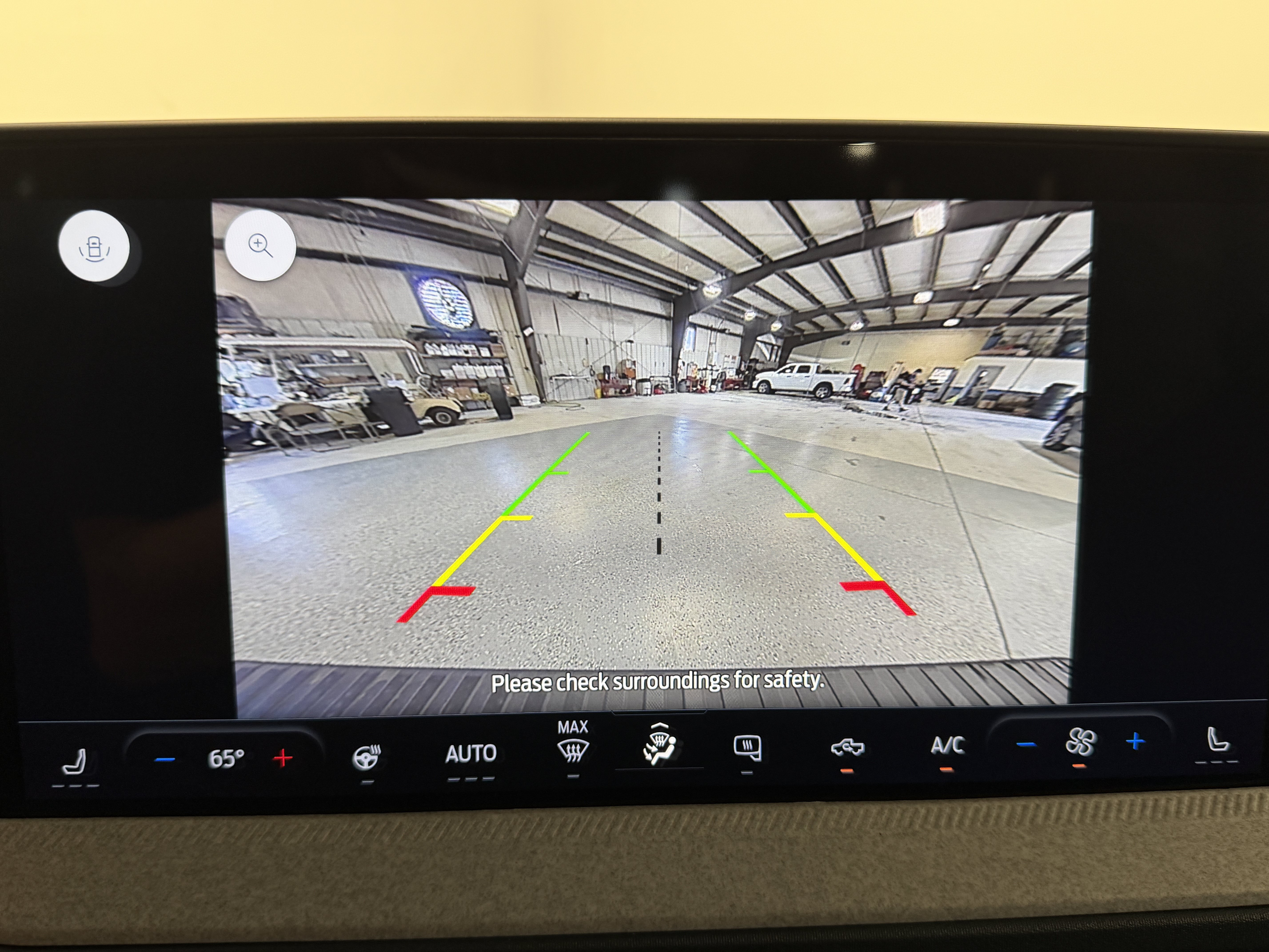 New 2026 Ford Maverick XLT w/ XLT Luxury Package FWD image 9