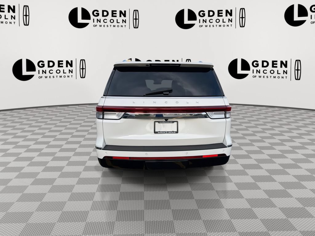 Certified 2024 Lincoln Navigator Reserve AWD/4WD image 7