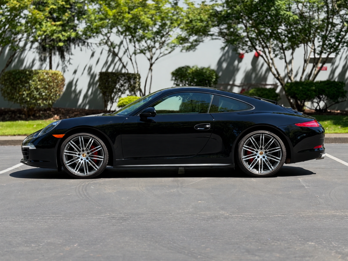 Used 2016 Porsche 911 Carrera RWD image 6