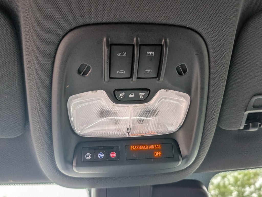 Used 2022 Chevrolet TrailBlazer RS w/ Sun and Liftgate Package FWD image 27