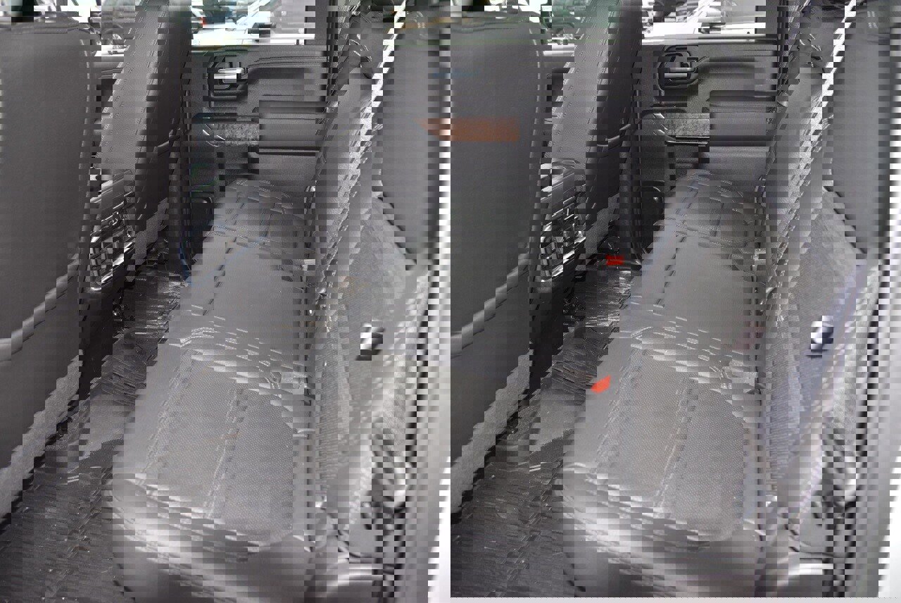 Used 2020 GMC Sierra 2500 Denali w/ Denali Ultimate Package image 10