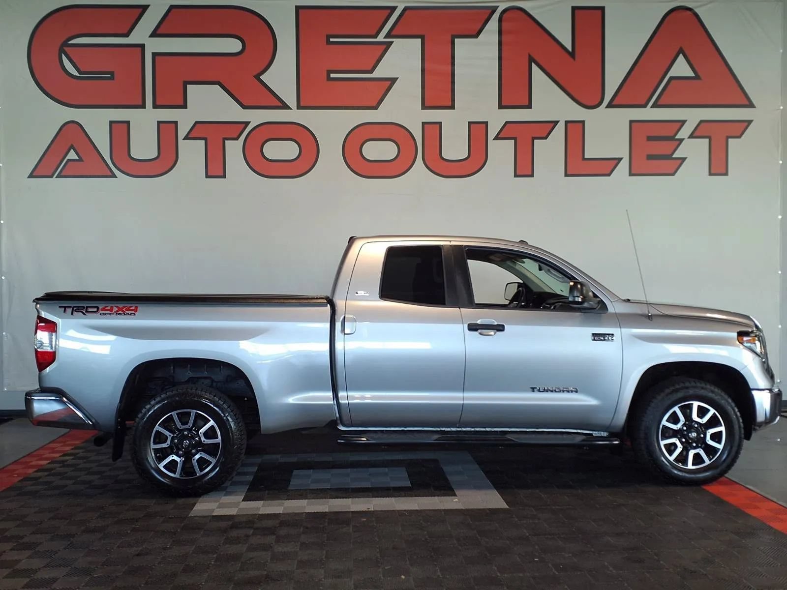 Used 2019 Toyota Tundra SR5 w/ TRD Off Road Package AWD/4WD image 1