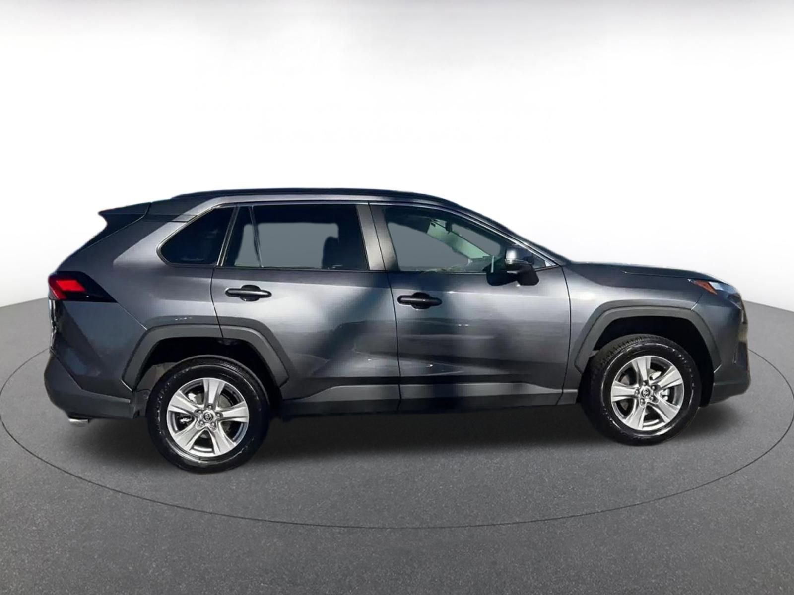 Used 2025 Toyota RAV4 XLE image 15