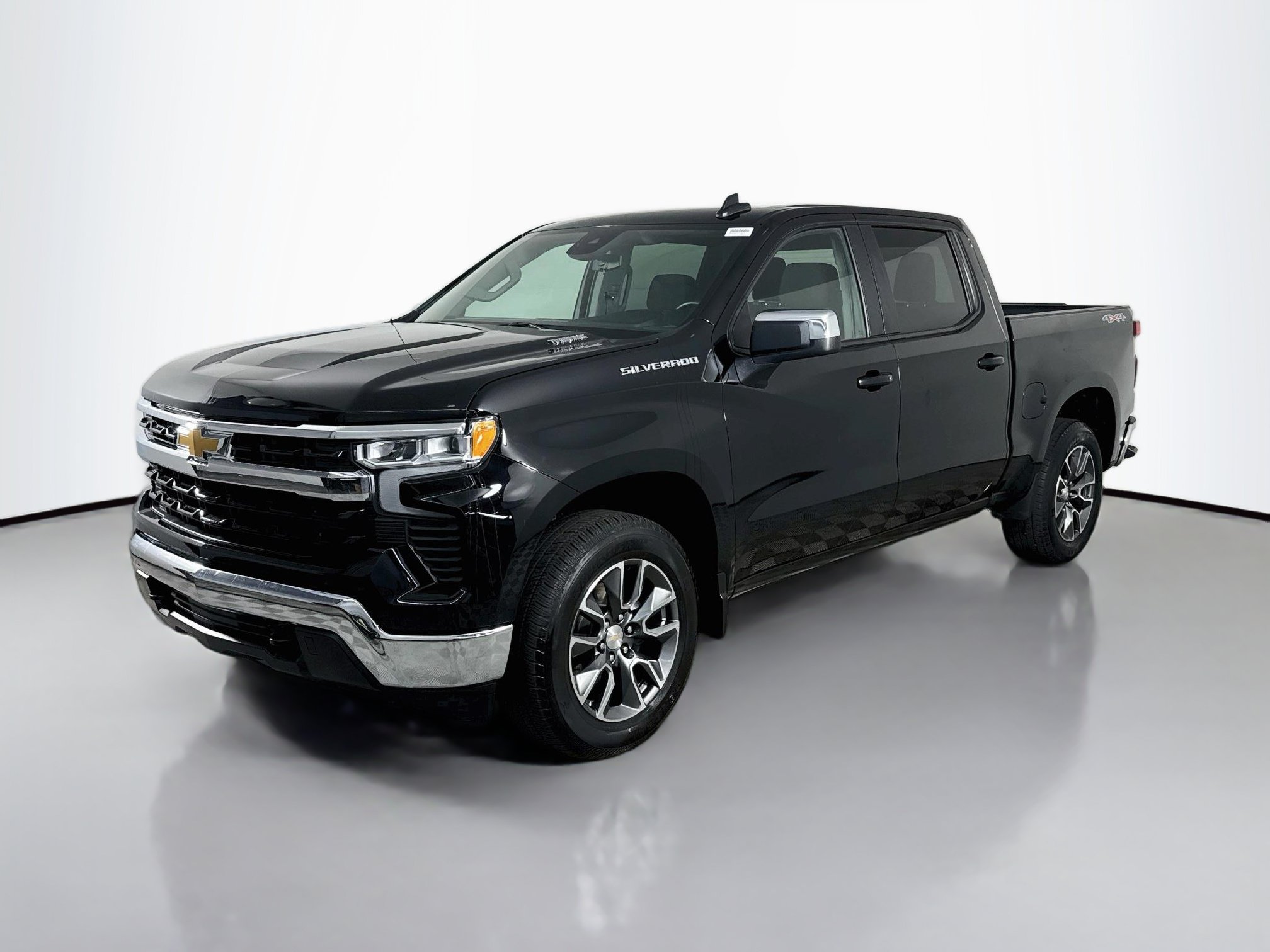 Used 2024 Chevrolet Silverado 1500 LT AWD/4WD image 4