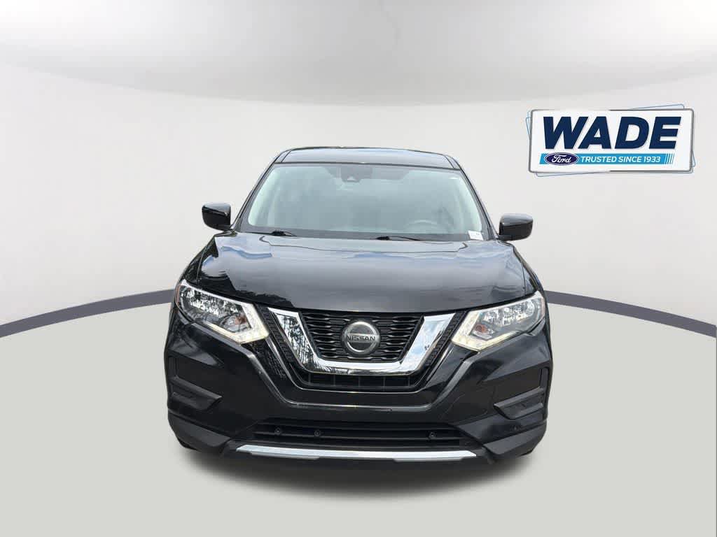 Used 2020 Nissan Rogue S FWD image 2