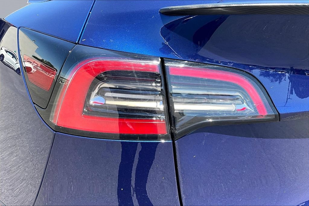 Used 2023 Tesla Model Y Long Range AWD/4WD image 29
