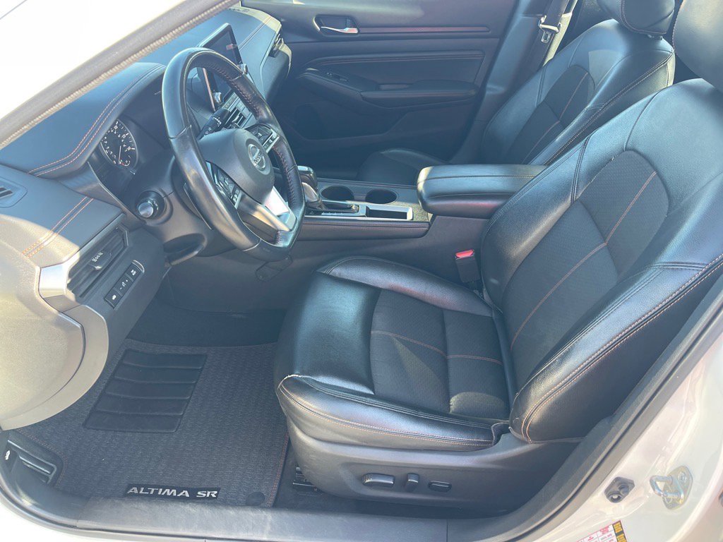 Used 2019 Nissan Altima 2.5 SR w/ SR Premium Package image 10