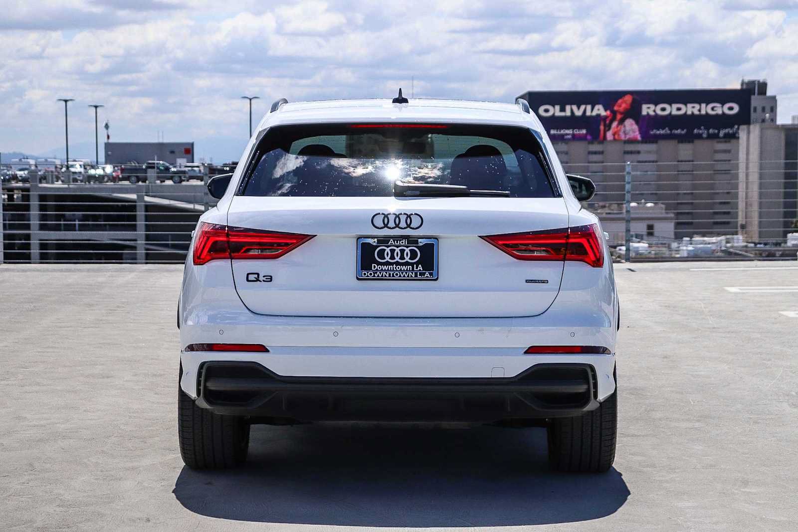 Used 2025 Audi Q3 2.0T Premium w/ Convenience Package AWD/4WD image 5