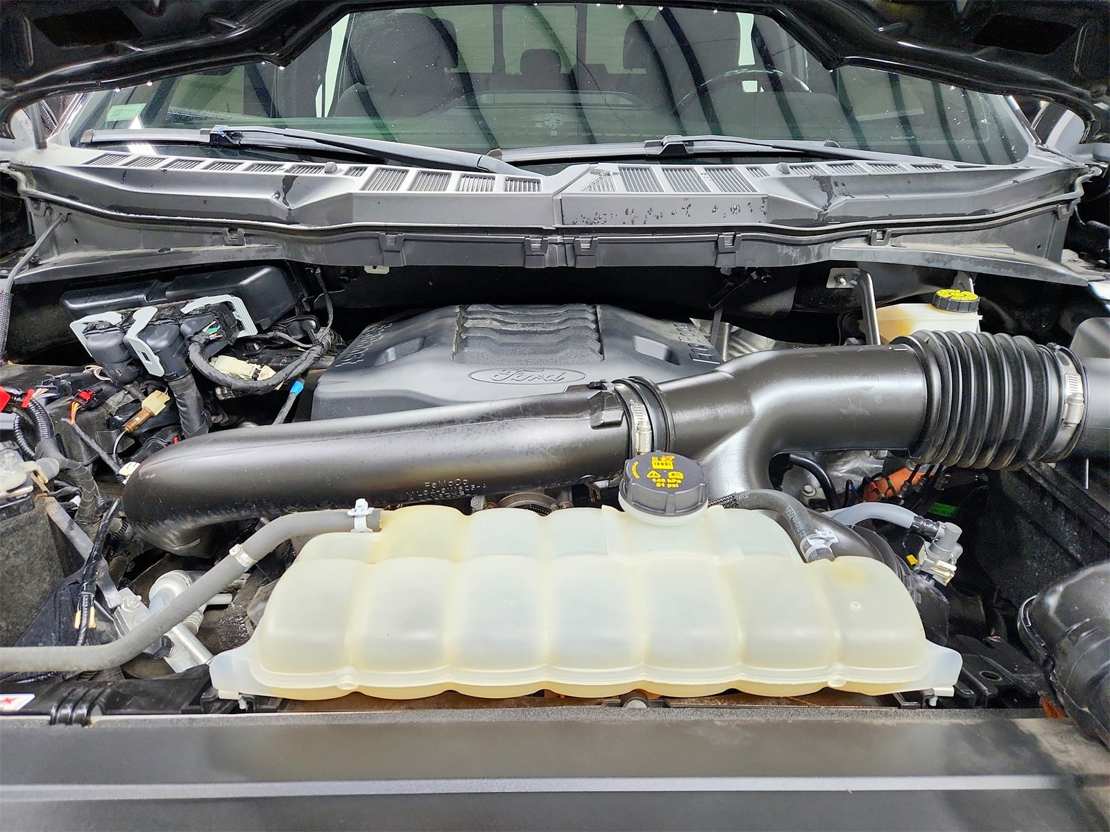 Used 2022 Ford F150 XLT w/ Equipment Group 302A High image 17