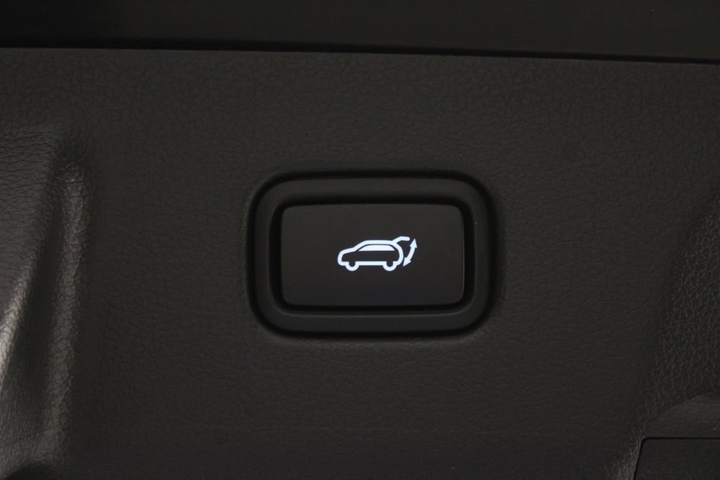 Certified 2025 Hyundai Palisade SEL FWD image 18