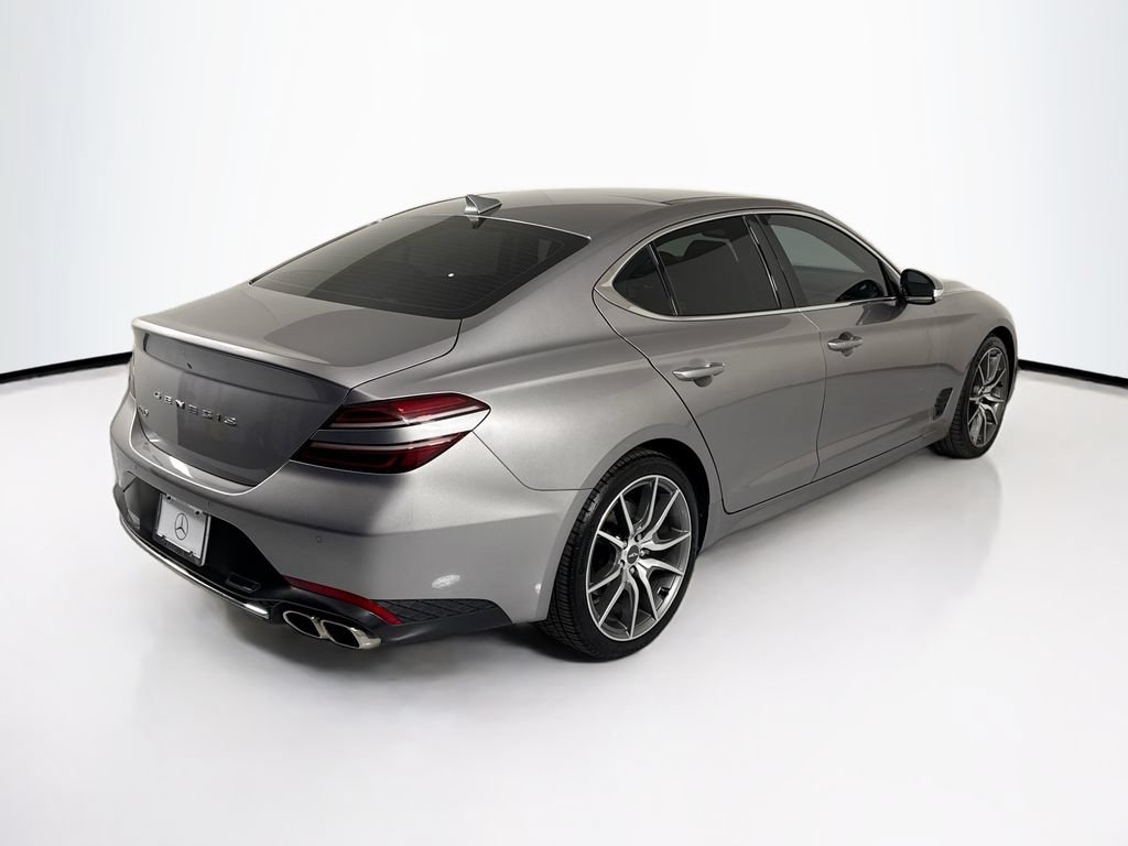 Used 2022 Genesis G70 2.0T w/ Prestige Package RWD image 5