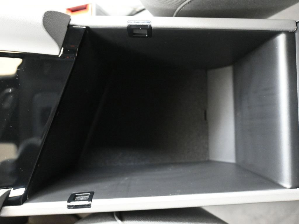 New 2026 Hyundai Elantra Sport image 37