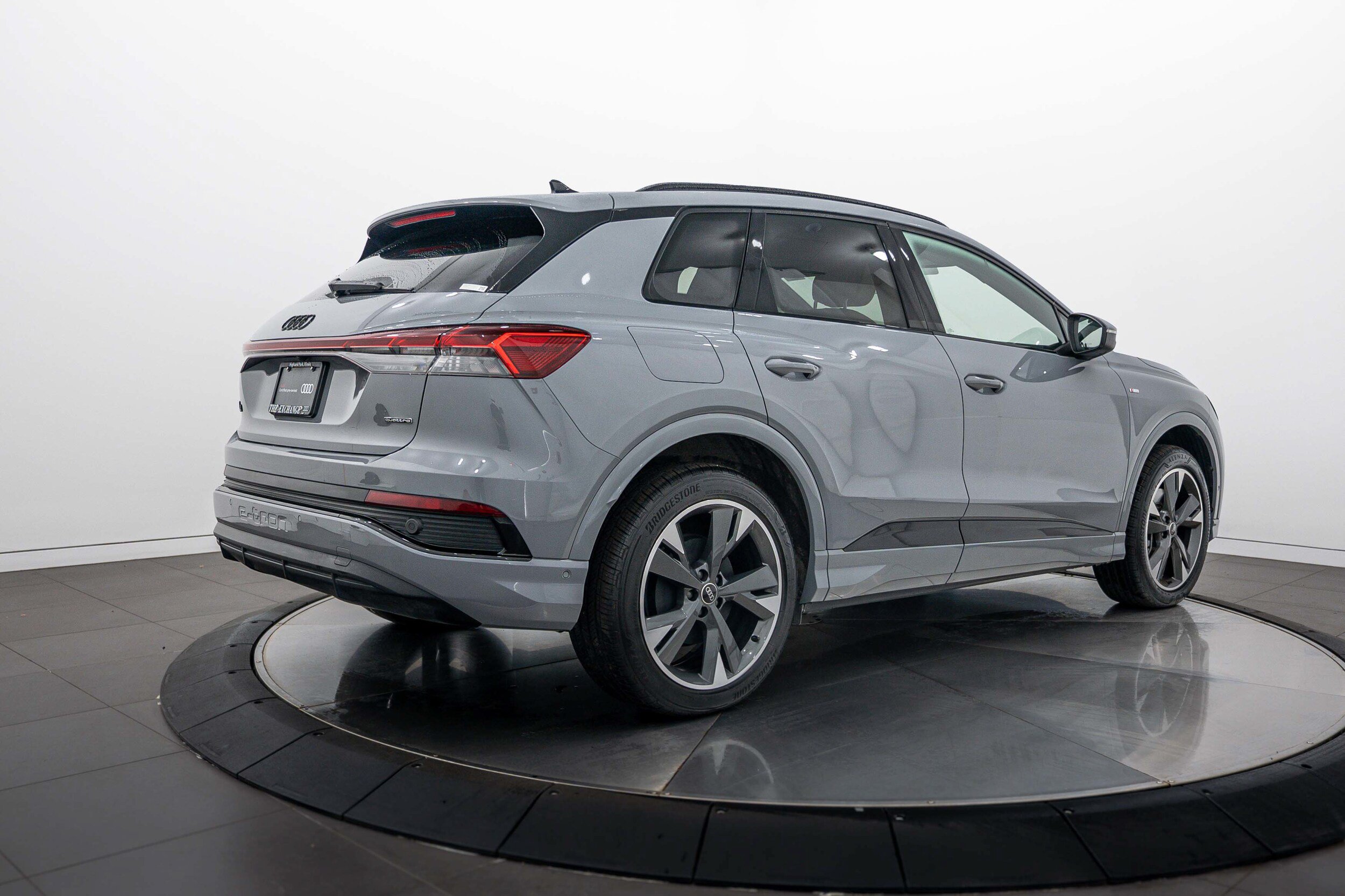 Certified 2024 Audi Q4 e-tron Premium Plus w/ Premium Plus AWD/4WD image 4
