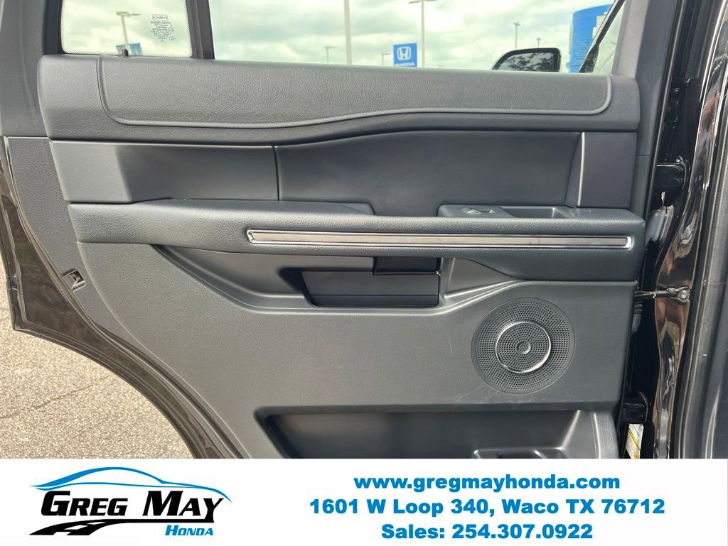 Used 2023 Ford Expedition XLT RWD image 18