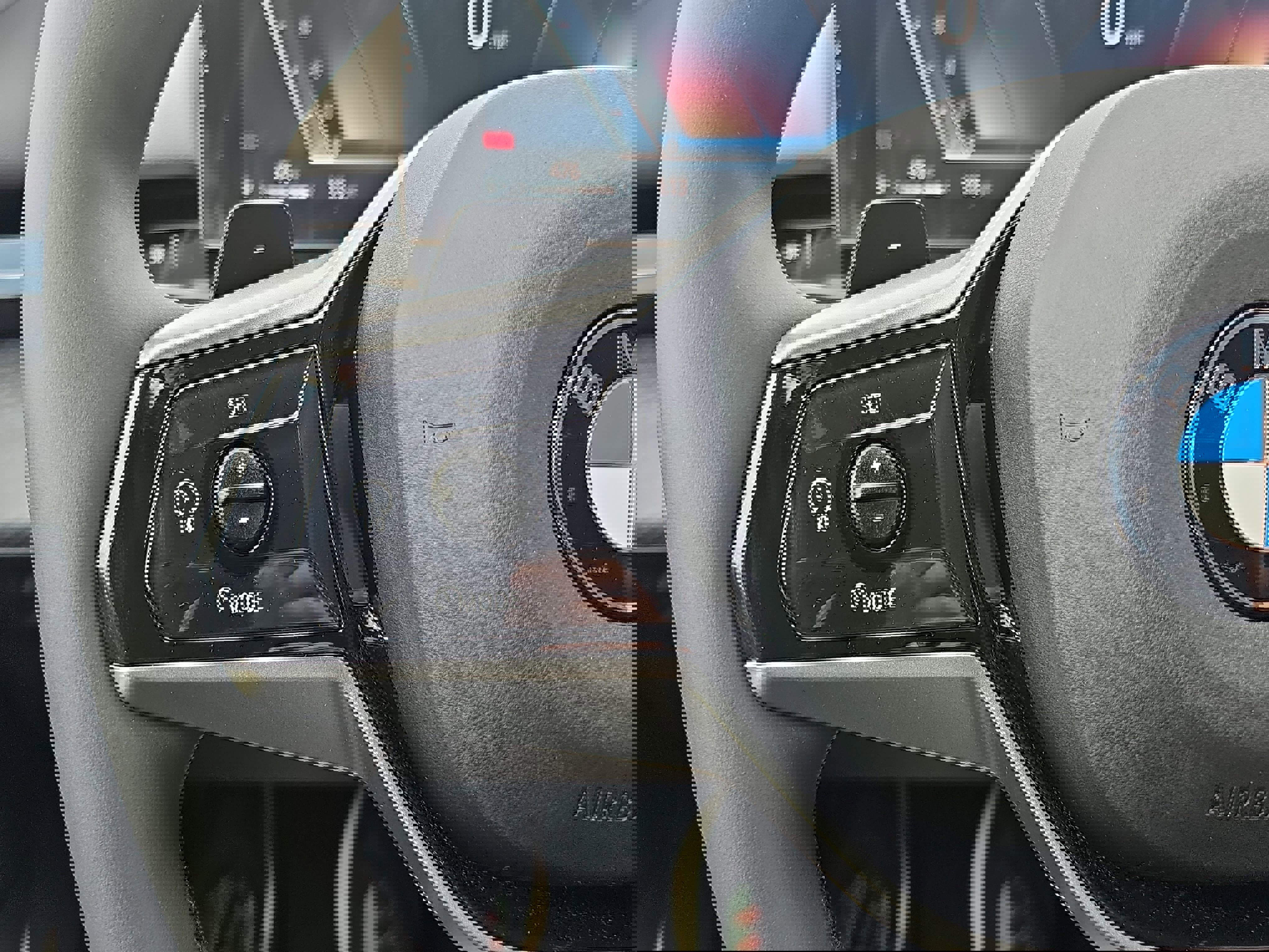 Used 2025 BMW 530i w/ Premium Package RWD image 17