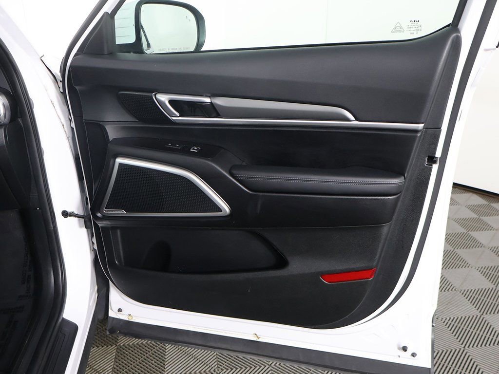 Used 2022 Kia Telluride LX image 22