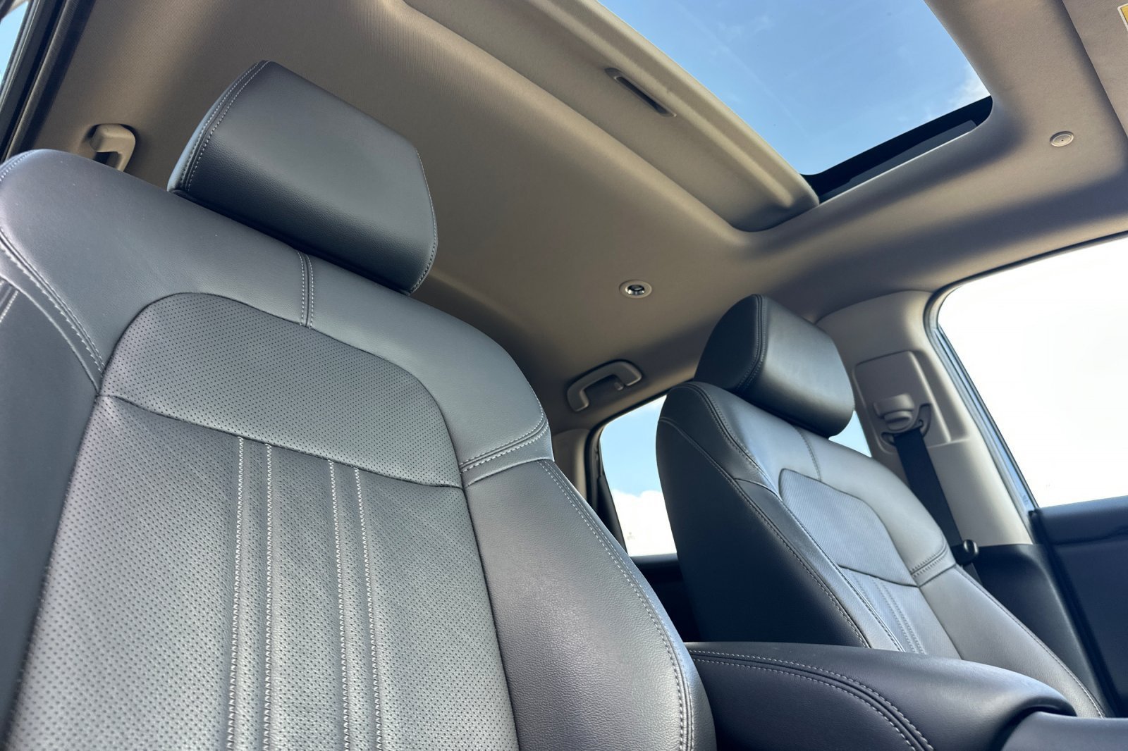 Certified 2024 Honda HR-V EX-L image 17