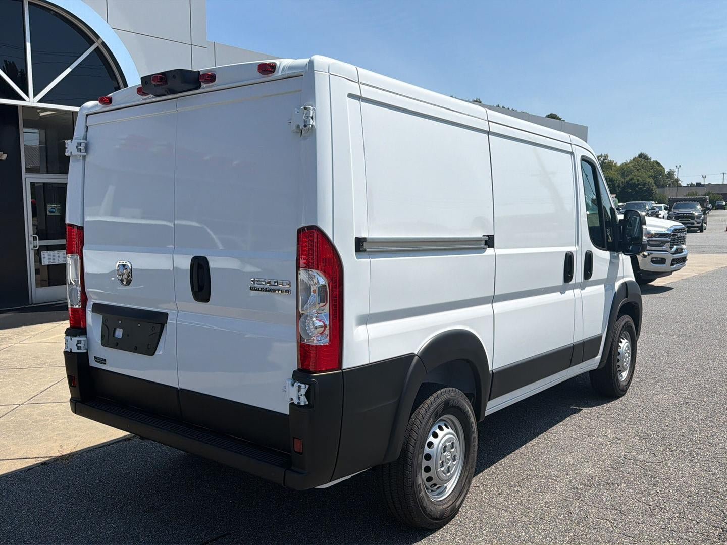 New 2026 RAM ProMaster 1500 w/ Convenience Group FWD image 9