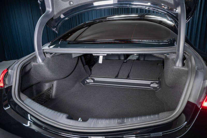 Certified 2026 Mercedes-Benz CLE 300 4MATIC Coupe image 9