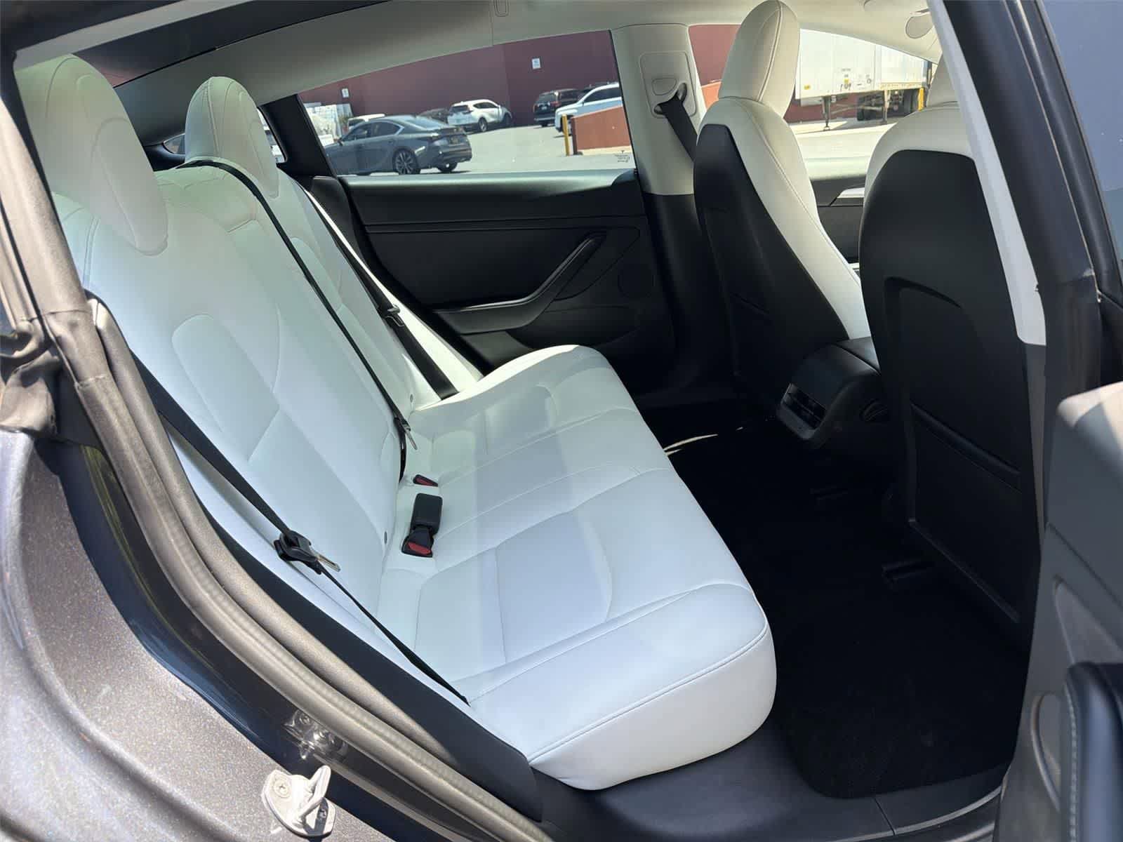 Used 2022 Tesla Model 3 RWD image 14