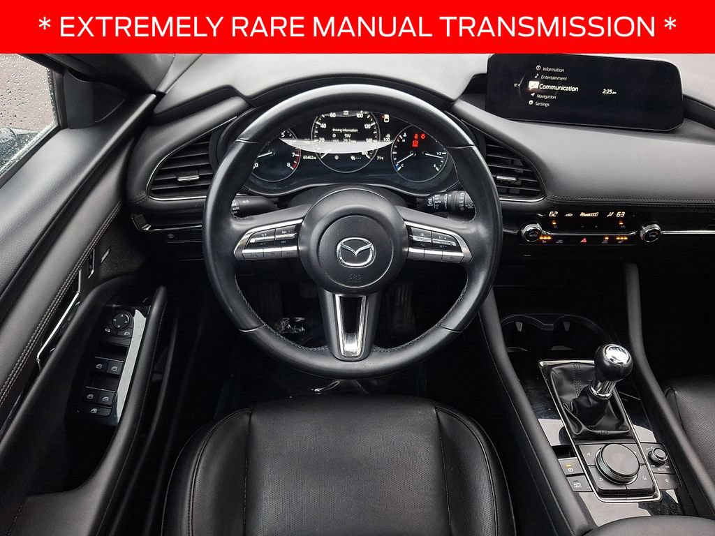 Used 2020 MAZDA MAZDA3 Hatchback w/ Premium Package FWD image 11