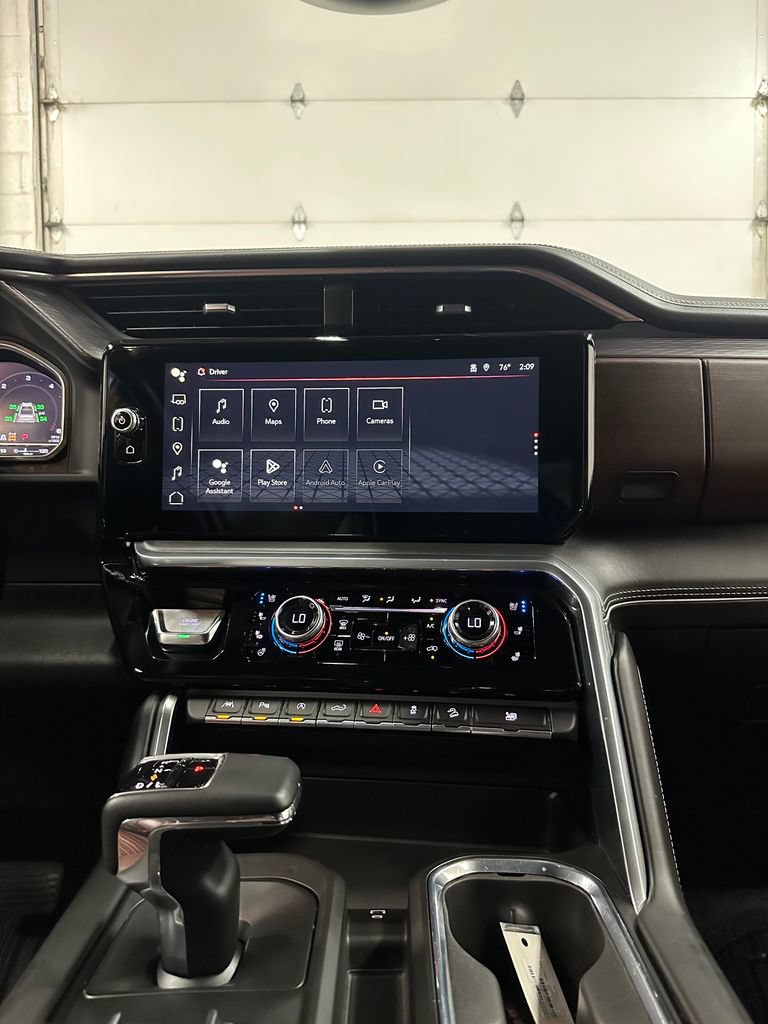 Used 2023 GMC Sierra 1500 Denali Ultimate AWD/4WD image 25