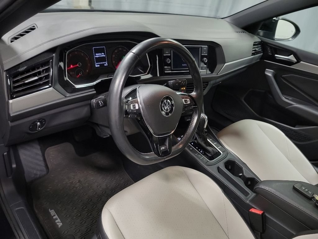 Used 2021 Volkswagen Jetta R-Line FWD image 13