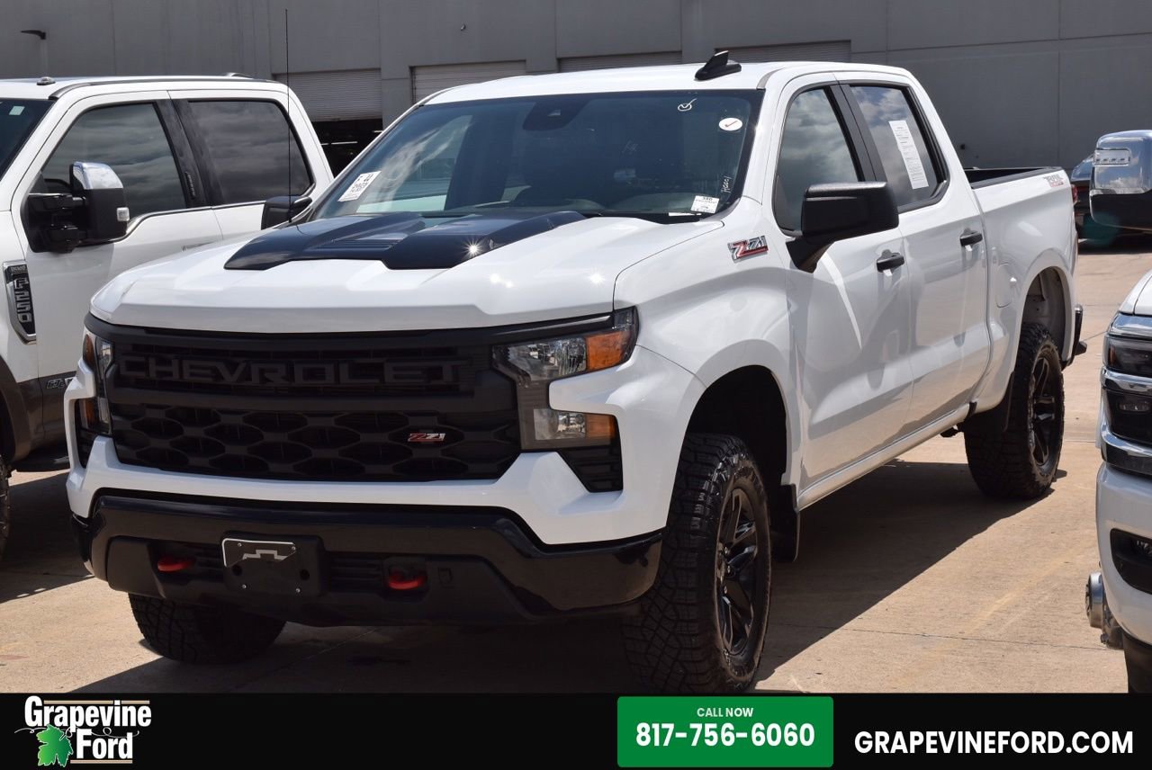 Used 2025 Chevrolet Silverado 1500 Custom Trail Boss image 1