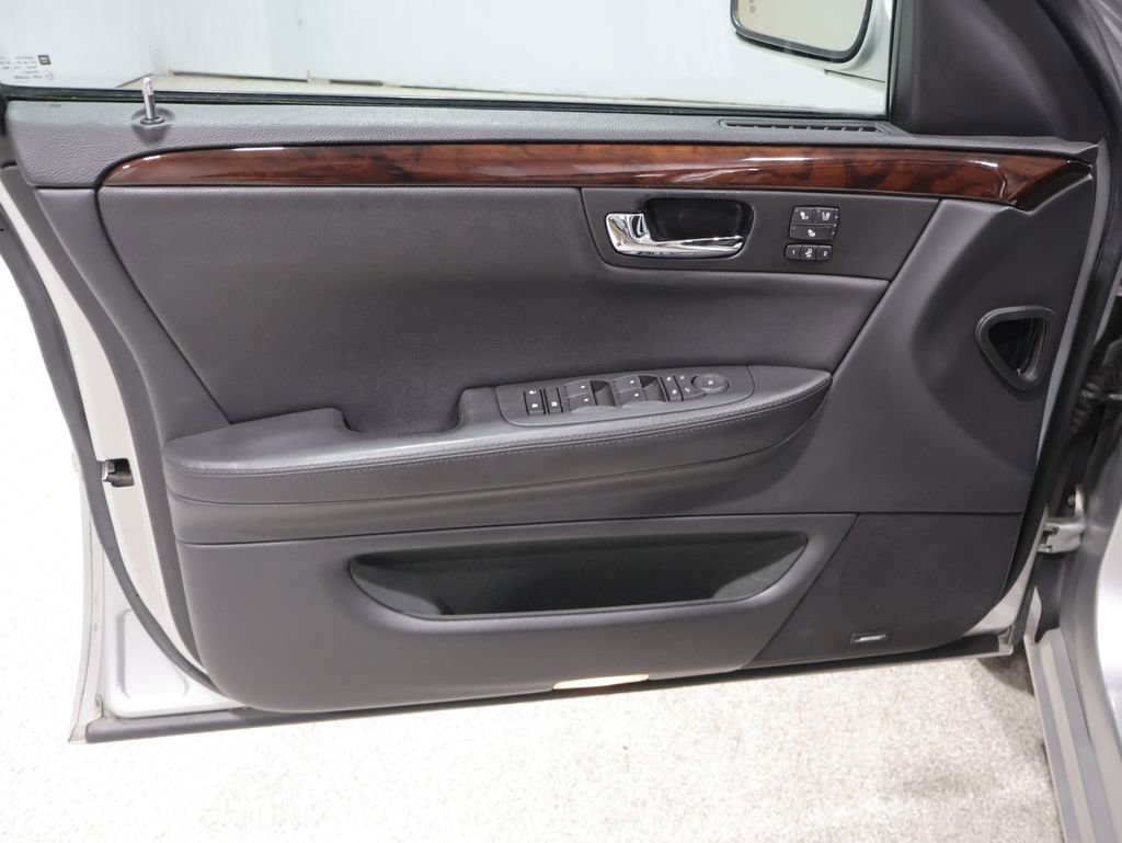 Used 2008 Cadillac DTS FWD image 13